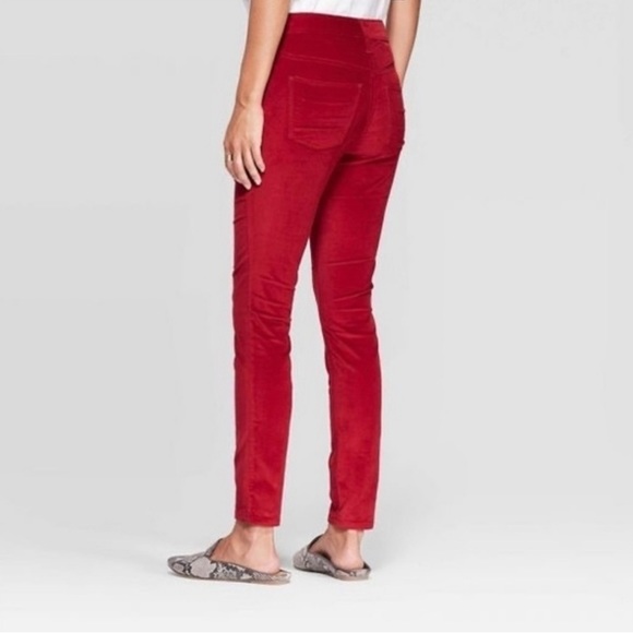 Universal Thread Red Velvet High Rise Ankle Cropped Skinny Jeans - Picture 3 of 10